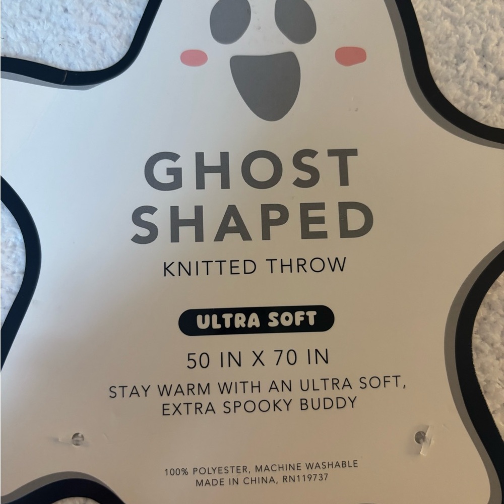 Envouge Ghost Shaped Knitted Throw